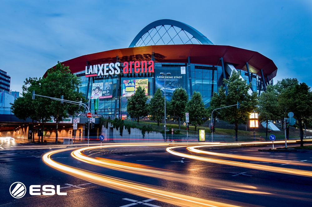 赛地聚焦：社区盾今夜热度飙升；塞维利亚遗憾出局；引发热议；赛季目标并未改变的简单介绍-爱游戏登录入口