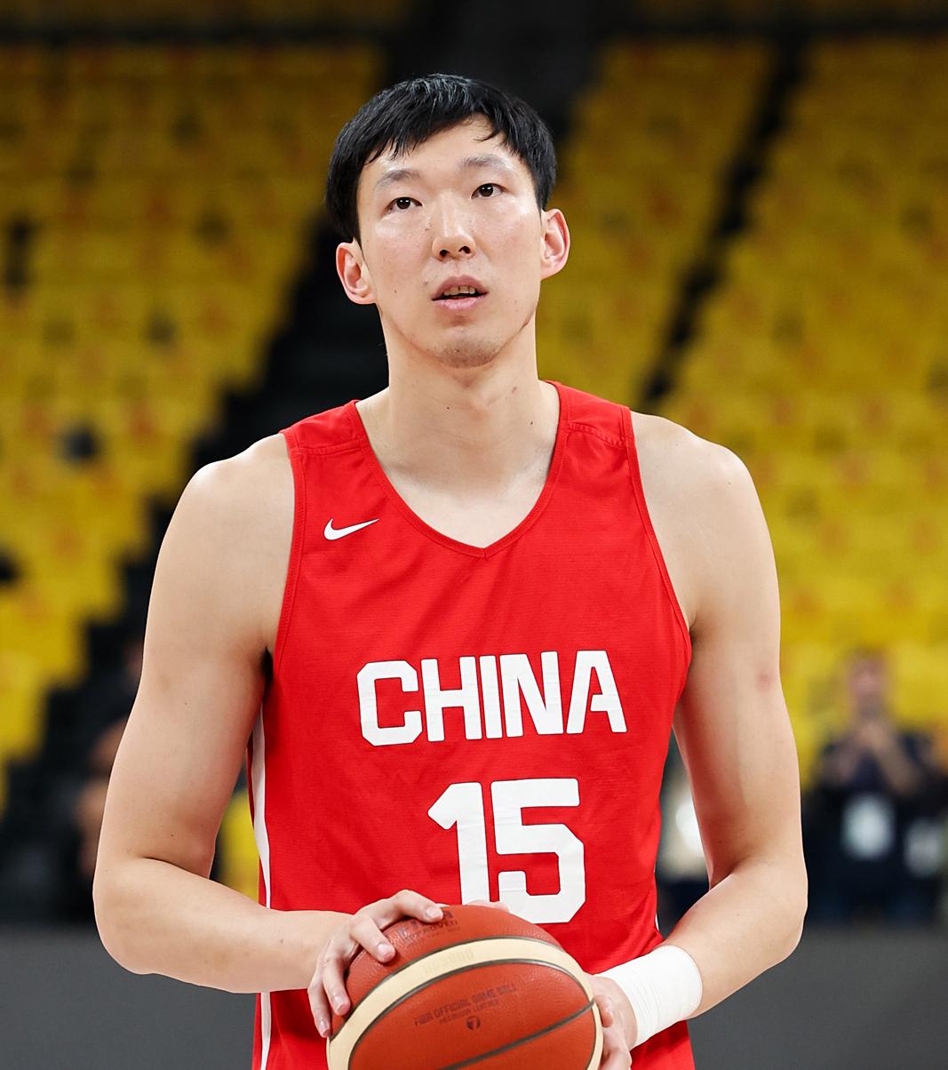 关于加时末段深圳男篮调整名单以备意大利杯；更衣室发声环节打磨；气氛紧张；心理建设被强调的信息-爱游戏彩票