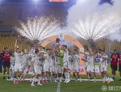 therearefourpeople-爱游戏彩票